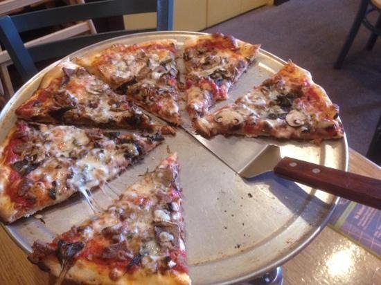 Peppinos-Pizza-and-Subs